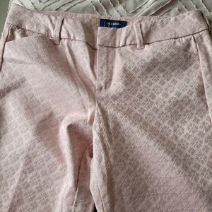 Pink ladies slacks Old Navy size 6